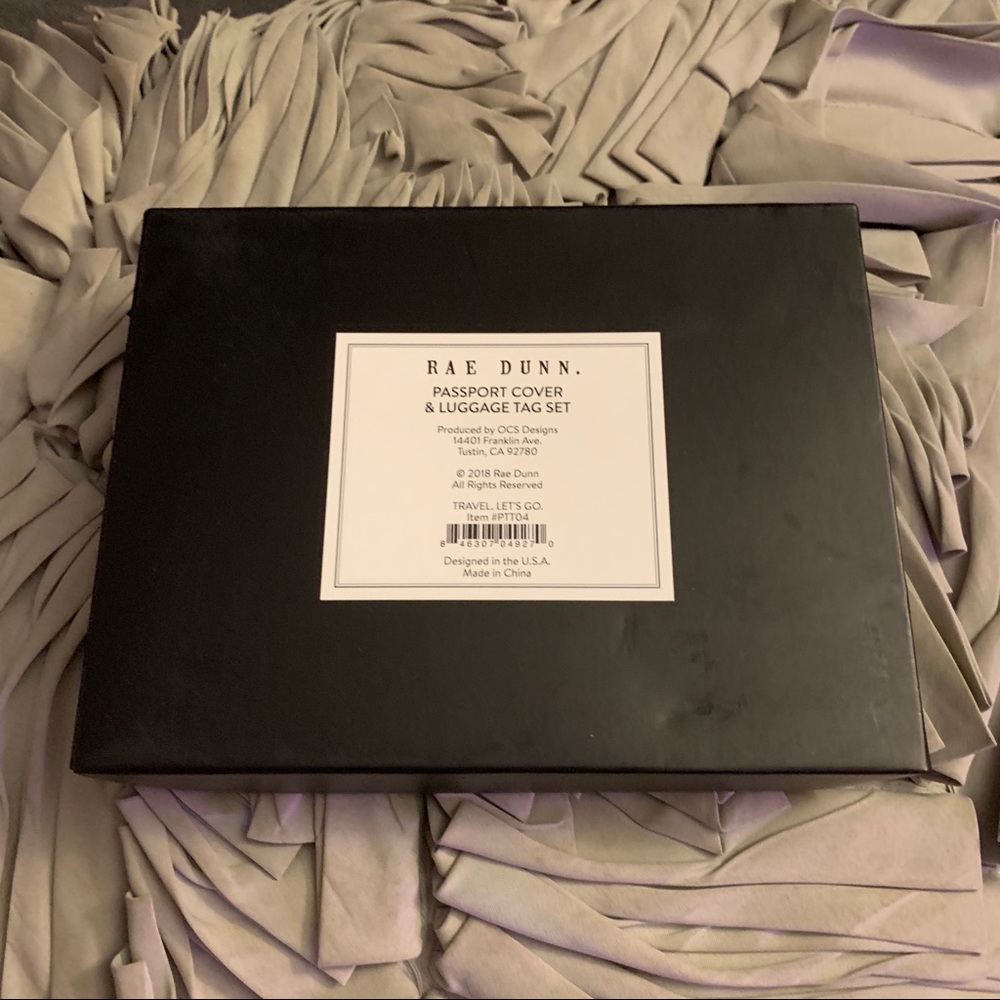 Rae Dunn Passport Cover and Luggage Tag Set - Picture 3 of 3